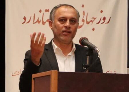 فعالین اقتصادی در صف اول مبارزه با موانع مختلف تولید و کسب و کار
