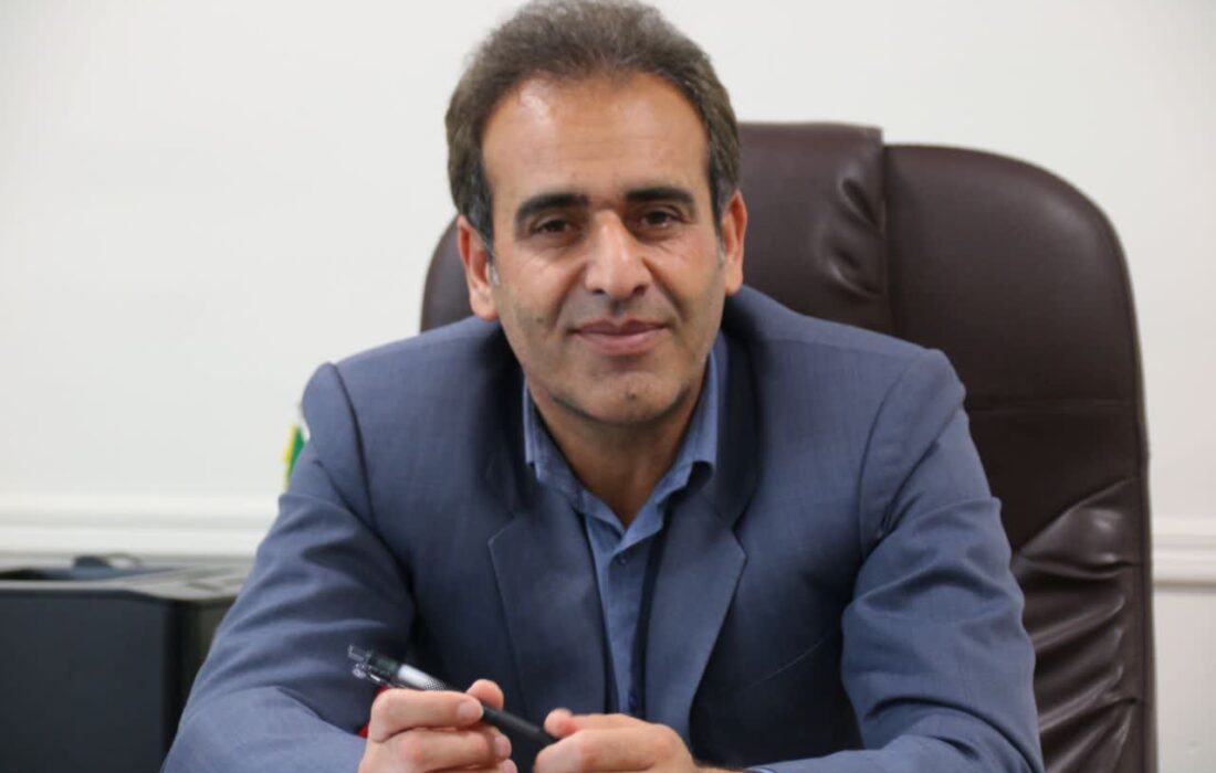 کاشت ۸ هزار اصله نهال صنوبر در محوطه تصفیه خانه فاضلاب خوی